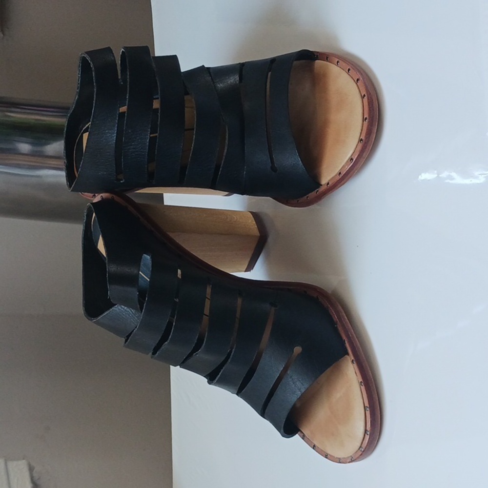 DOLCE VITA BLACK HIGH HEEL SANDAL